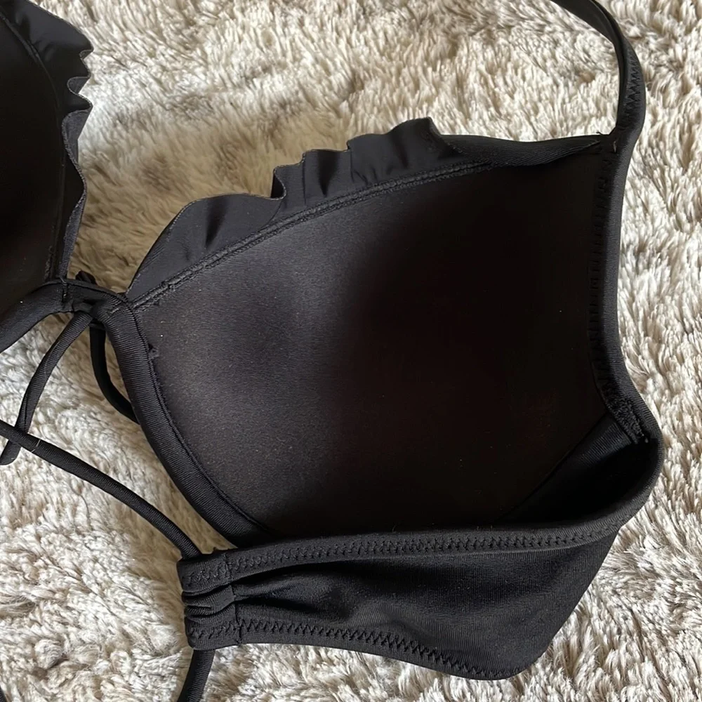 Victoria Secret Ruffle Bikini Top - Picture 5 of 6